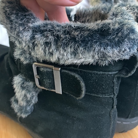 Khombu | Black Suede Zipper Lindsey All Weather Rubber Sole SlipOn Boots 9 - Picture 8 of 17